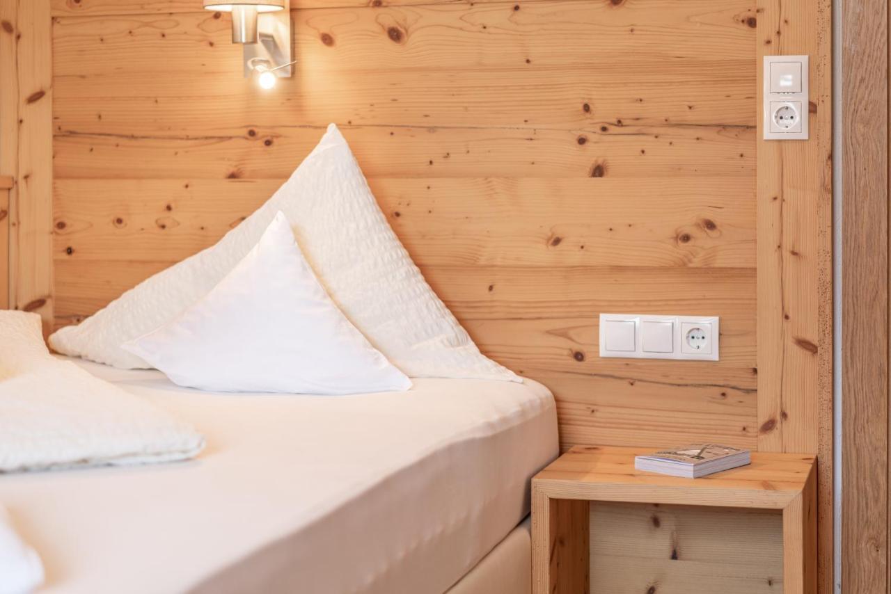 Hubertus, 3 Sterne Superior Hotel Lech am Arlberg Ngoại thất bức ảnh